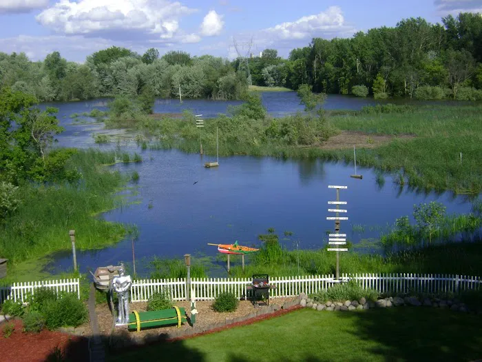 Riverview Terrace Mobile Home Park Picture 4