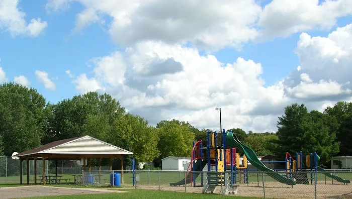 Valley Green Mobile Homes Park Picture 1