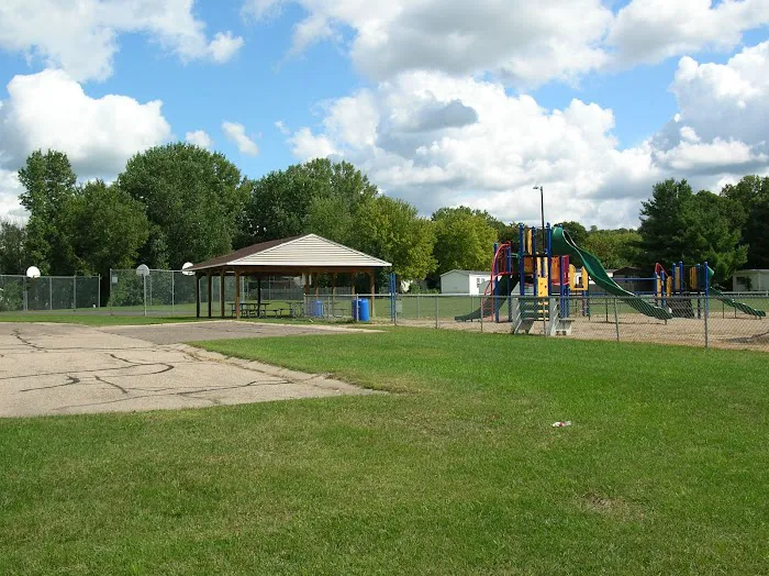 Valley Green Mobile Homes Park Picture 10