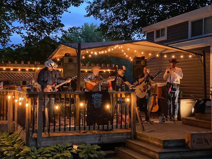 Hillcrest Park & Marina Picture 3