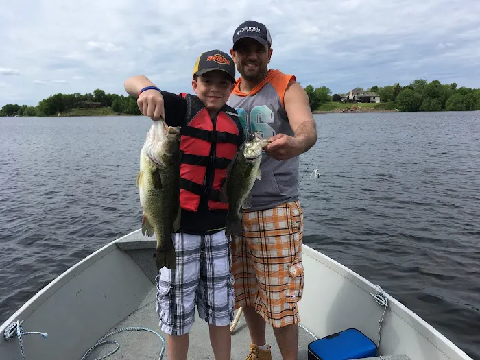 Hillcrest Park & Marina Picture 5