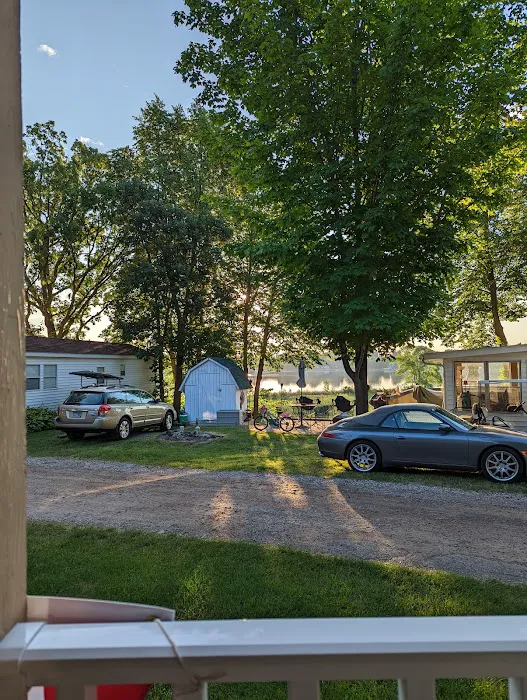 Hillcrest Park & Marina Picture 10