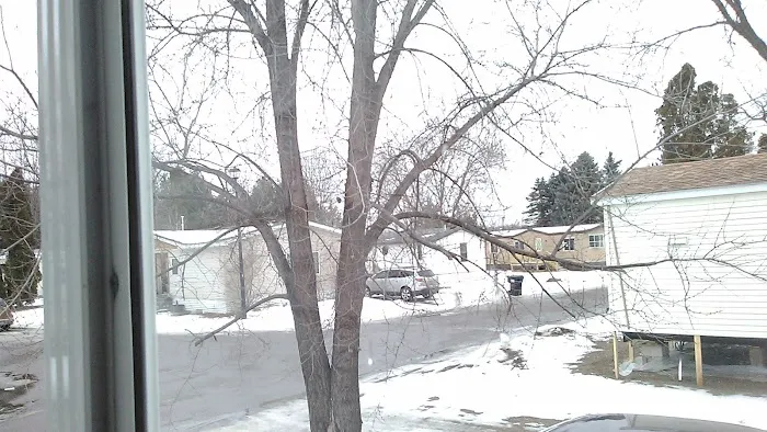 Greystone Mobile Home Park Picture 4