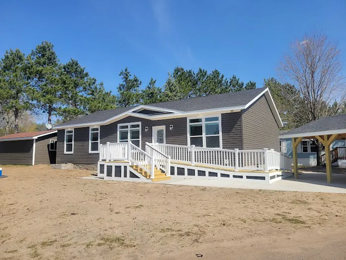 Isanti Estates Mobile Home Park Picture 3