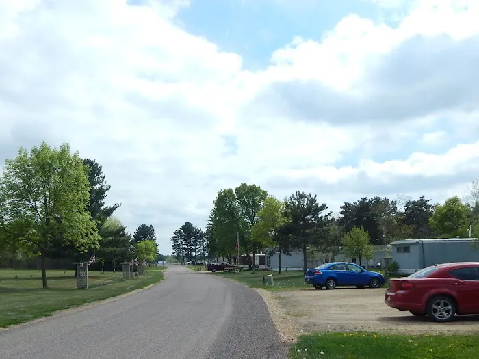 Cedar Falls Acres Picture 2