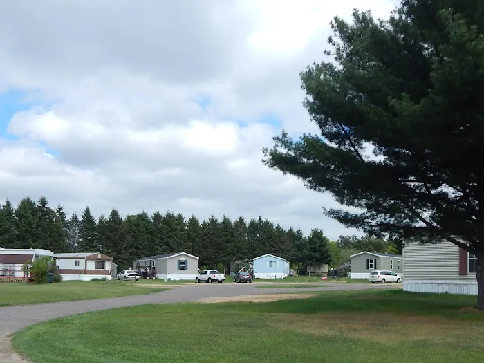 Cedar Falls Acres Picture 7