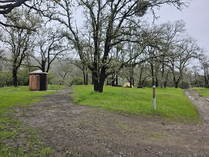 Frogs Lake Camp Picture 4
