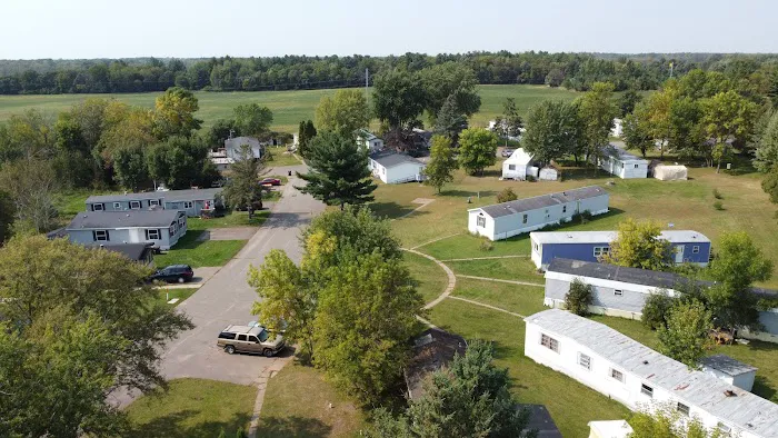 Braham Mobile Home Community Picture 3