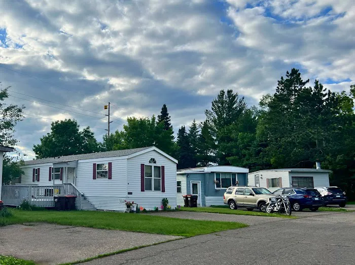 Braham Mobile Home Community Picture 2