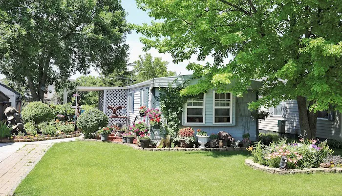 Riverbend Manufactured Home Park Picture 1