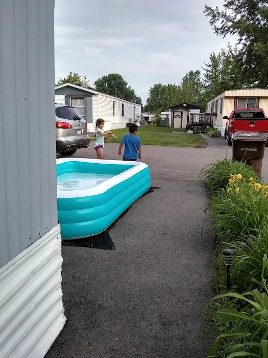 Buffalo Manor Mobile Home Park Picture 10