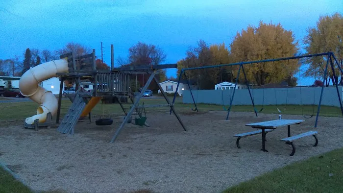 Traulich Estates Picture 5