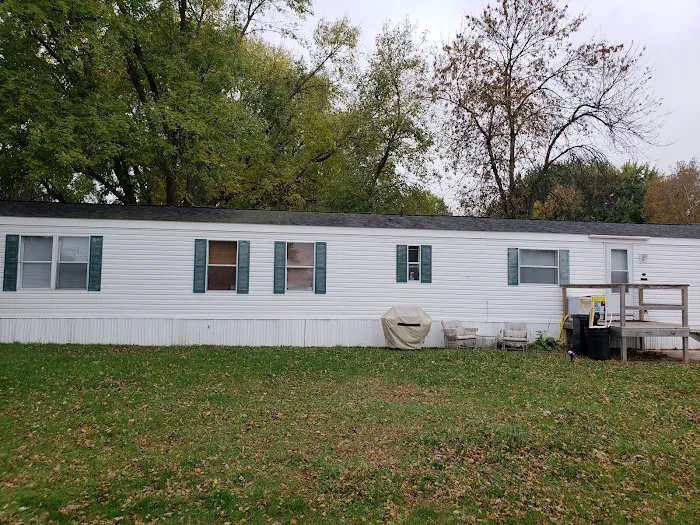 Traulich Estates Picture 1