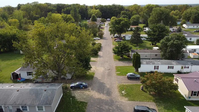 Pine Terrace Mobile Home Community Picture 1