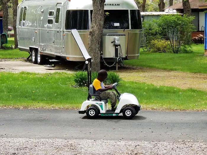 Minnesota Airstream Park Picture 10