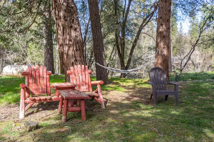 Creekside Cabin Picture 9