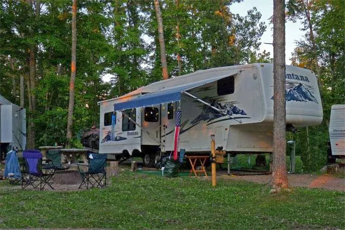 Featherstone RV Park Picture 2