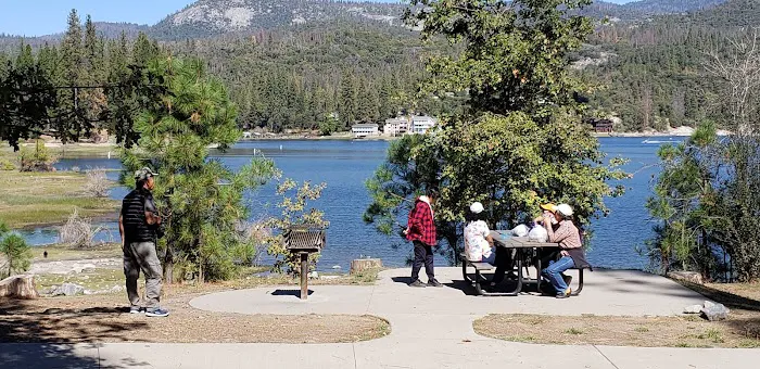Bass Lake Recreation Office Info Site/fee Station (recgovnpsdata) Picture 6