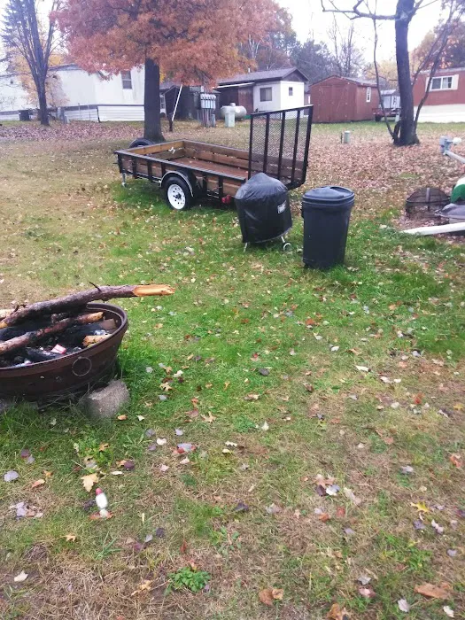 Village East Mobile Home Park Picture 3