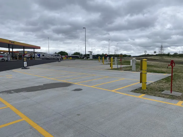 Love's RV Hookup Picture 1