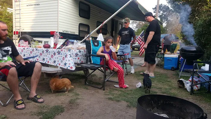 Cleone Grocery Campground Picture 5