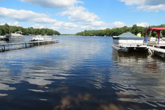 Sun Bay Mobile Home Park & Campground Picture 3