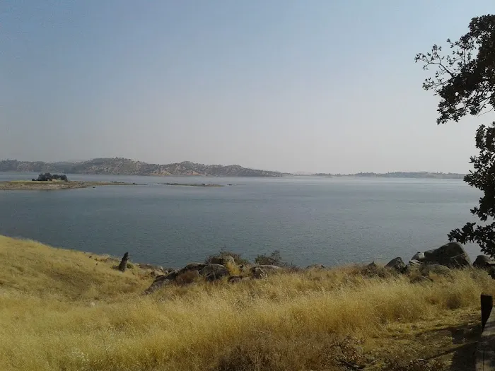 Dumna Strand Campground Picture 4