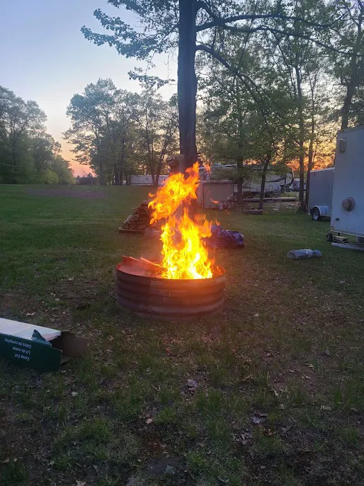 Happy Ours Rv Park Picture 4