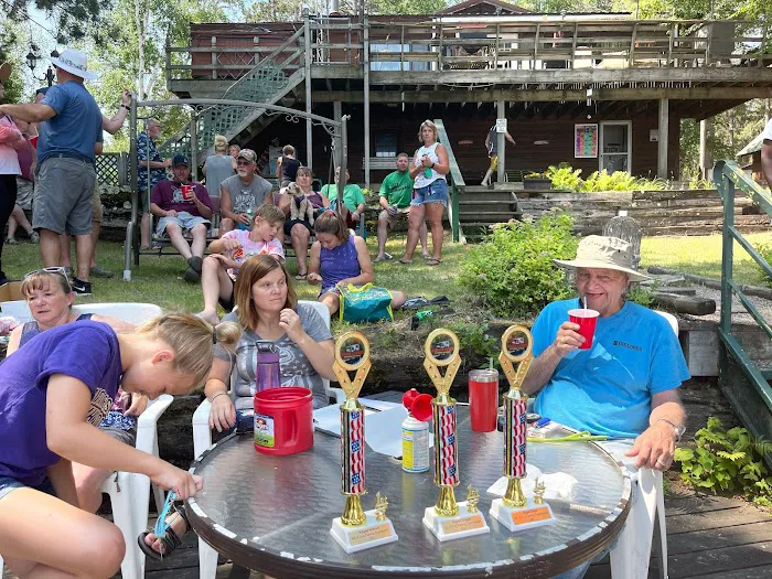 Rager's Acres Seasonal RV Park Picture 9