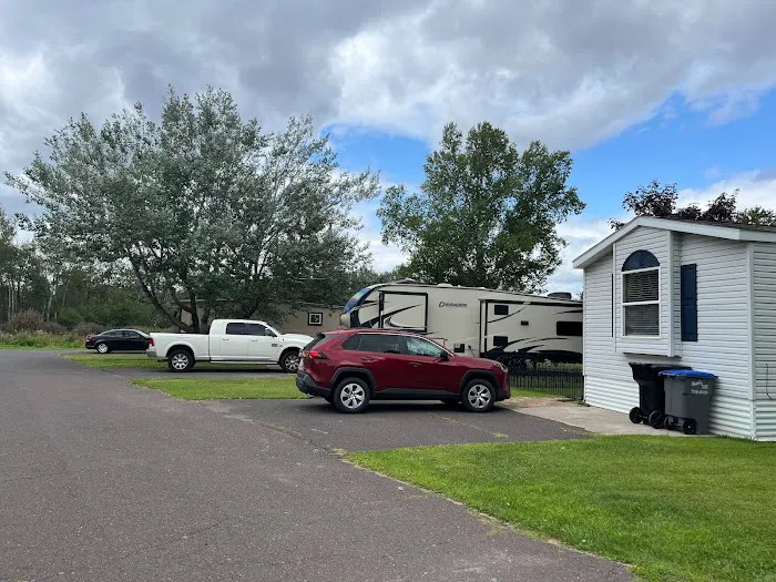 Homecroft Mobile Home Community Picture 9