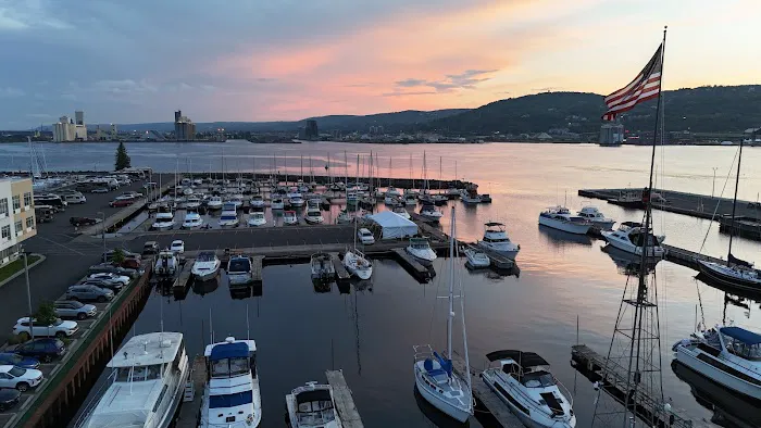 Lakehead Boat Basin Picture 3