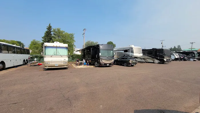 Lakehead Boat Basin Picture 8