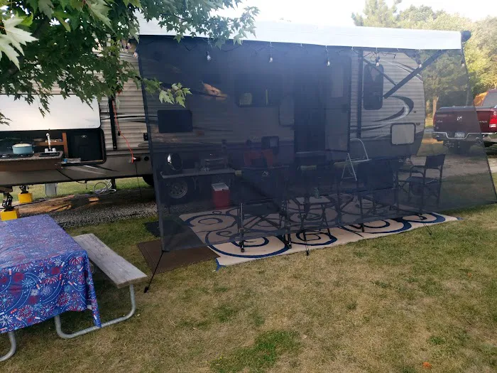 Trails RV Park Picture 5