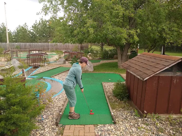 Heartland Trailside (RV Park, Mini Golf, Ice Cream) Picture 6