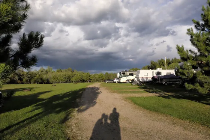 Heartland Trailside (RV Park, Mini Golf, Ice Cream) Picture 4