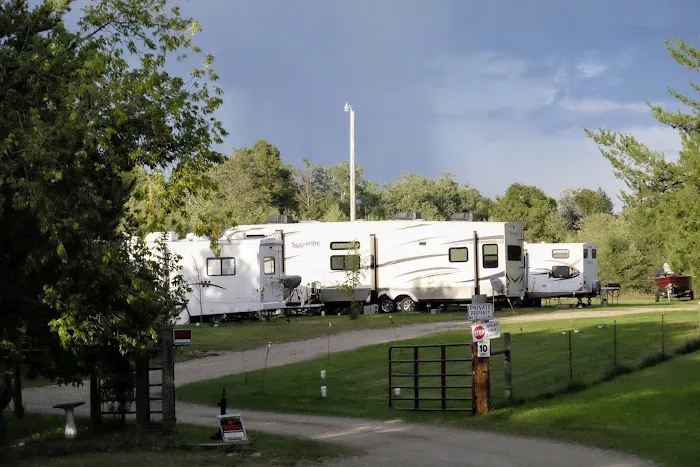 Heartland Trailside (RV Park, Mini Golf, Ice Cream) Picture 5