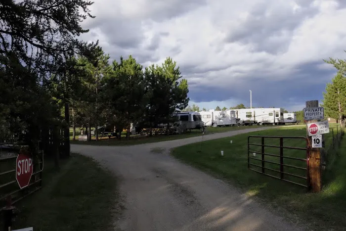 Heartland Trailside (RV Park, Mini Golf, Ice Cream) Picture 8