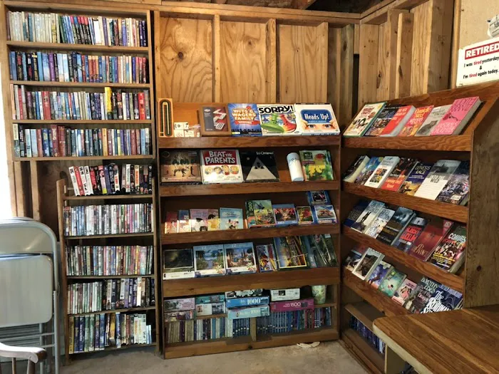 Royal Oaks RV Park Picture 9