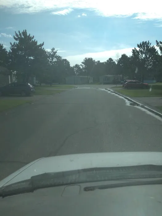 Hillcrest Manor MHC Picture 4