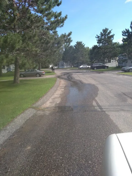 Hillcrest Manor MHC Picture 6