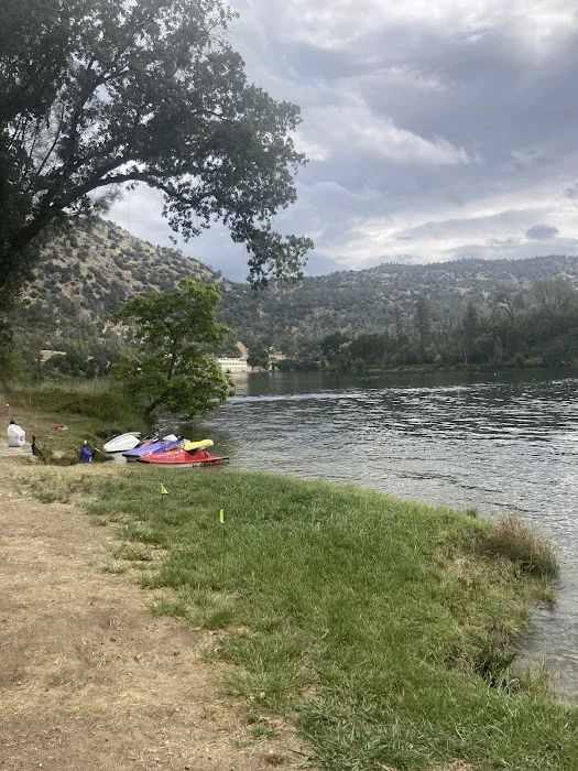 Smalley Cove Campground Picture 10
