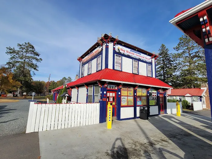 Big Winnie Store RV Park & Campground Picture 2