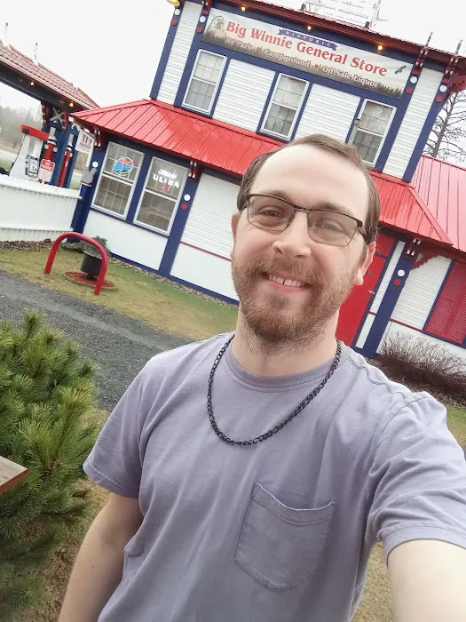 Big Winnie Store RV Park & Campground Picture 6