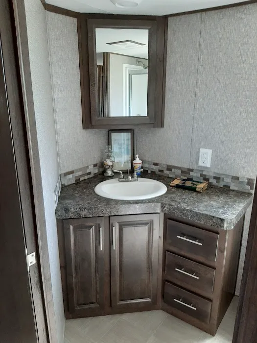 Tomahawk Resort & RV Park Picture 2