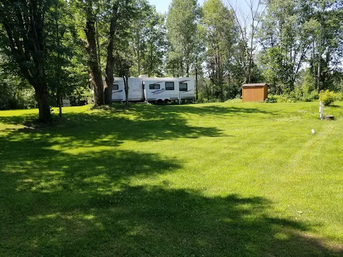 Riechen's Seasonal RV Park Picture 1