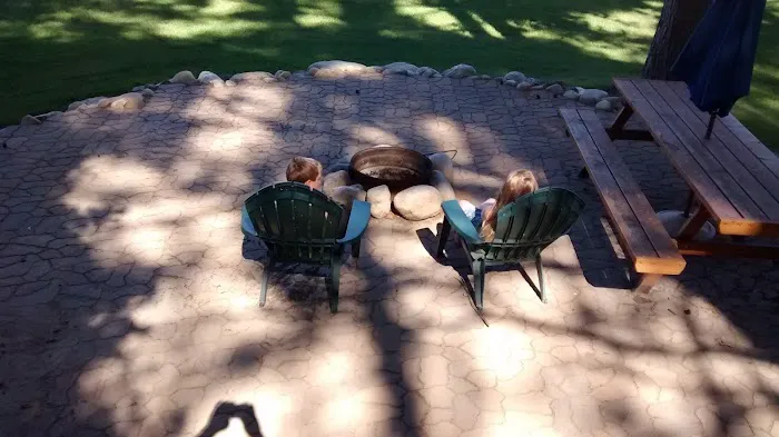 Pine Acres Resort and Seasonal RV Park Picture 6