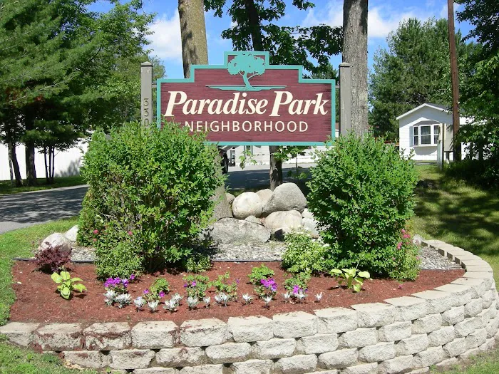 Paradise Park Neighborhood Picture 5