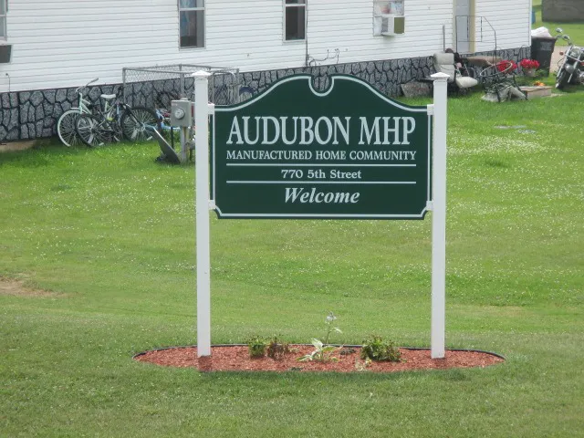 Audubon Mobile Home Park Picture 5