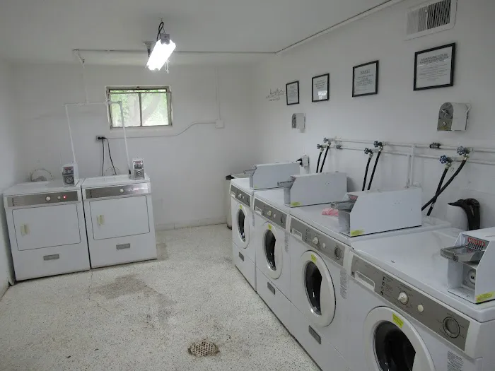 Green Acres Mobile Home & RV Park Picture 2