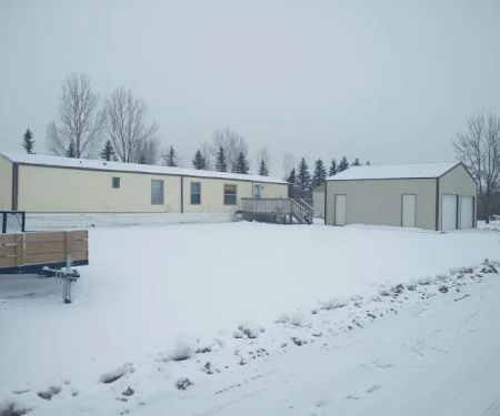 Country Manor Mobile Home Park